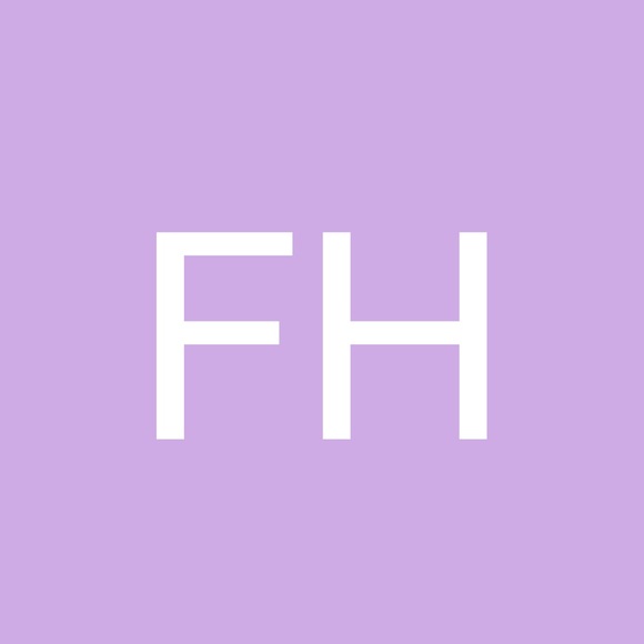 Profile Picture of Farrah Hubey (@flhubey) on Poshmark