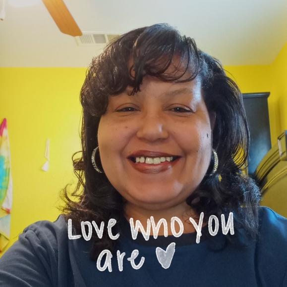 Profile Picture of Adonica Prattis (@padonica) on Poshmark