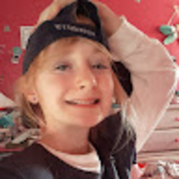 Profile Picture of Addy lamach Lamach (@addymommylamach) on Poshmark