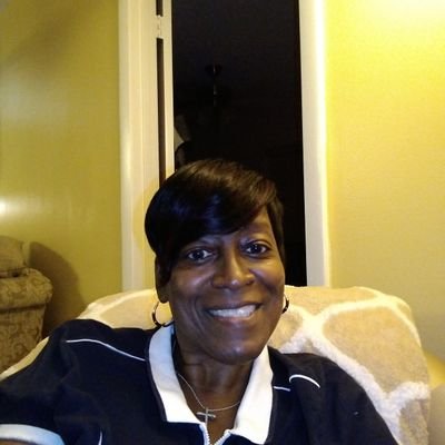 Profile Picture of Arlene Moore-Clarke (@ArleneClarke17) on Twitter
