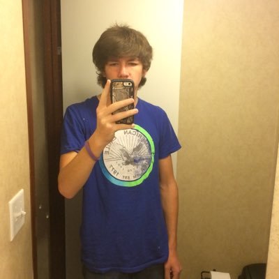 Profile Picture of Ethan Jared Stamper (@powerstroke6998) on Twitter