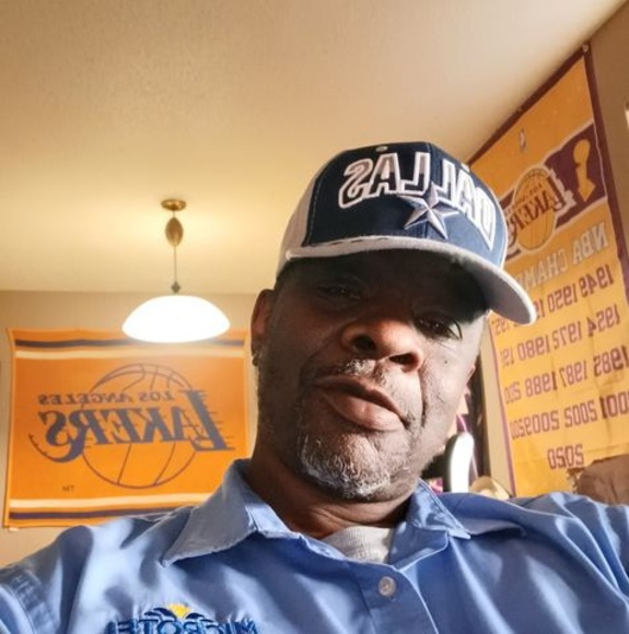 Profile Picture of Kenneth Jefferson (@kennethjeffe574) on Poshmark