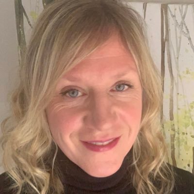 Profile Picture of Lisa Davies (@lisadavies_) on Twitter