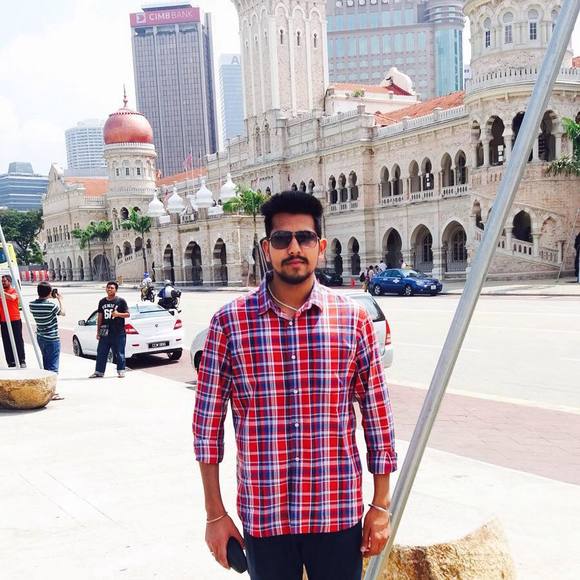 Profile Picture of Amrit Grewal (@agrewal019) on Poshmark