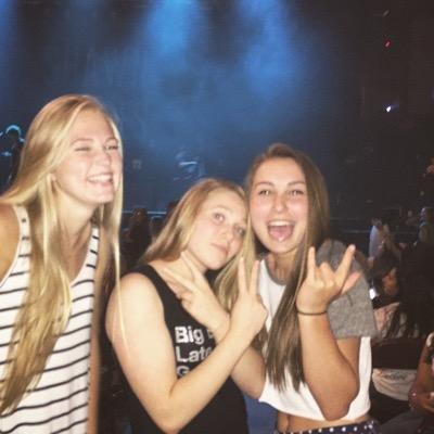 Profile Picture of Jenna Molnar (@jenna_mole) on Twitter