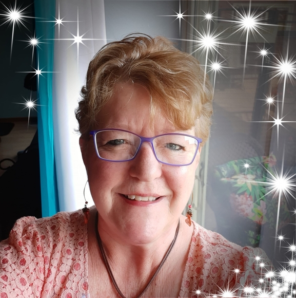 Profile Picture of Debra Hayes (@dgrimm26) on Poshmark