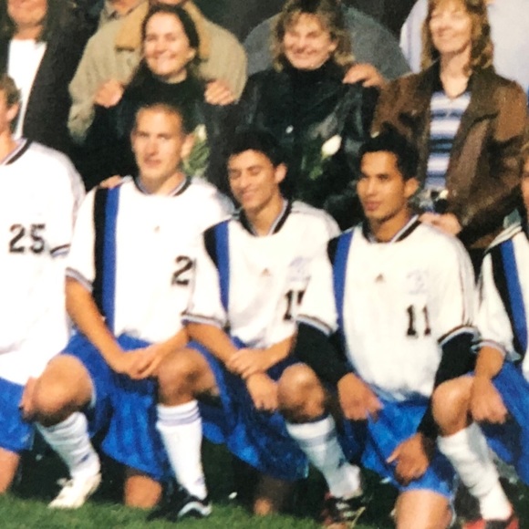 Profile Picture of Ben Sarro (@bsarro15) on Poshmark