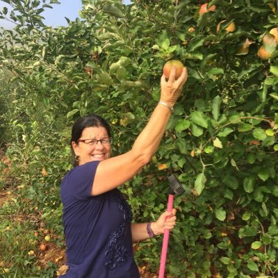 Profile Picture of Karen Crain (@turner_crain) on Twitter