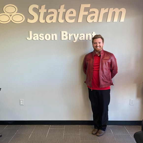 Profile Picture of Clayton Holmes (@clayton_holmes) on Poshmark