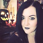 Profile Picture of Sarah E. Jahier 👻🖤🎃 (@thespookyvegan) on Instagram
