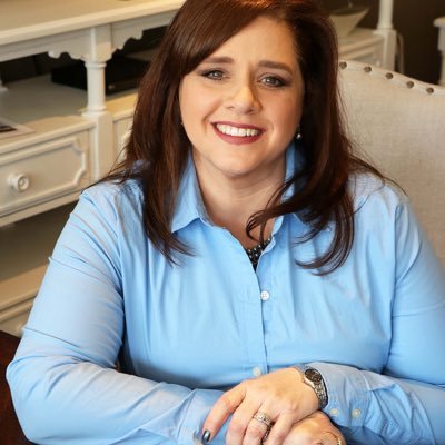 Profile Picture of Loretta Watt Realtor (@WattRealtor) on Twitter
