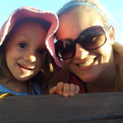 Profile Picture of Michelle Bott (@itworksforbott) on Twitter