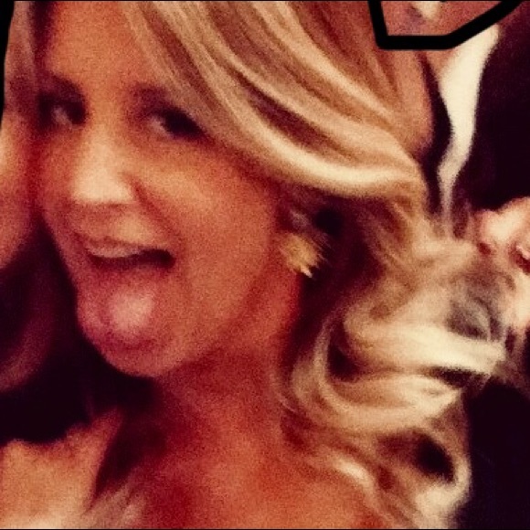 Profile Picture of Kendra Perrino (@kperrino1) on Poshmark