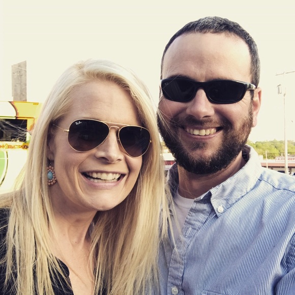 Profile Picture of Britton Foster (@beauandlo) on Poshmark