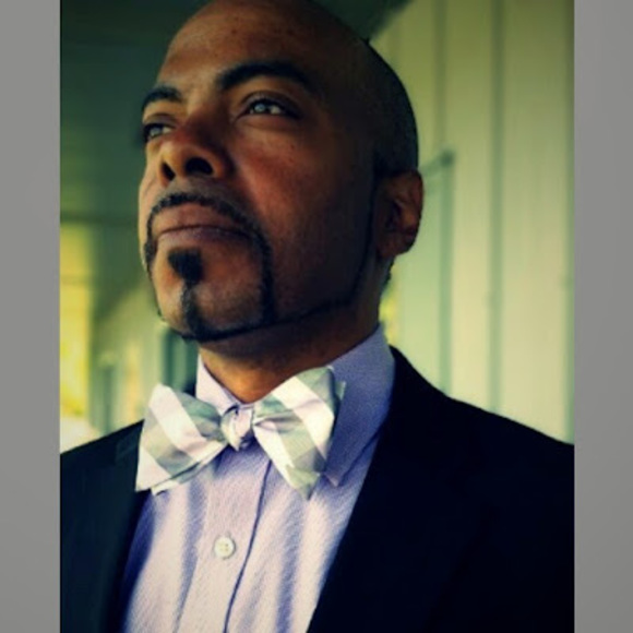 Profile Picture of Doug Clayton (@habbydab) on Poshmark