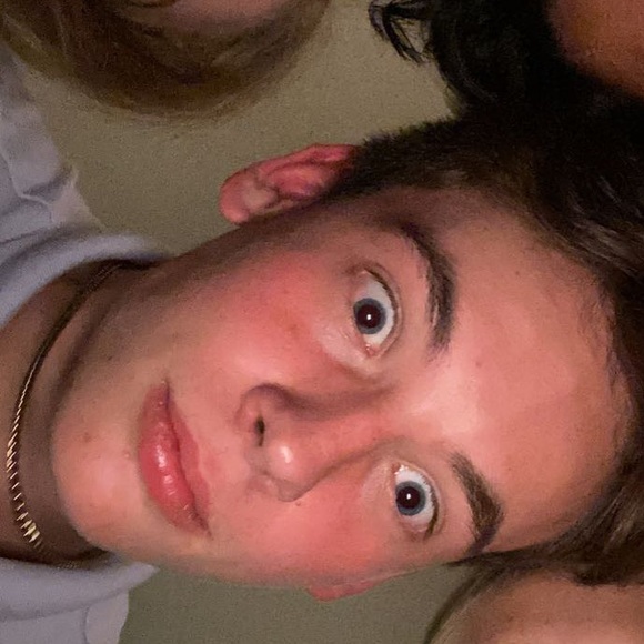 Profile Picture of Alex Purdy (@alexleduc44) on Poshmark