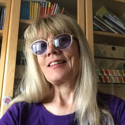 Profile Picture of Kim Woodbridge-Dodd (@khedgehog_kim) on Twitter