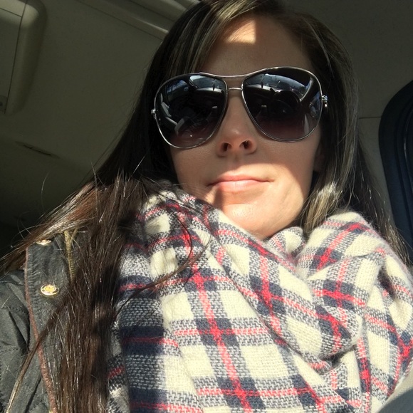 Profile Picture of Jackie Wickersham (@jmwickersham) on Poshmark