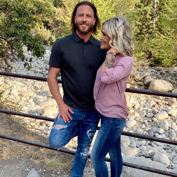 Profile Picture of Kelcee Handren (@krh1788) on Poshmark