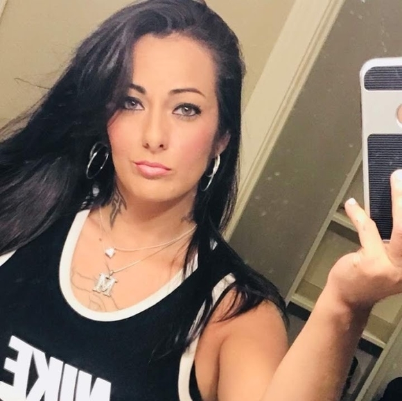 Profile Picture of Cassandra Rocha (@cassandrarocha) on Poshmark