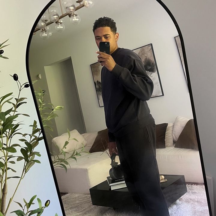 Profile Picture of 𝘌𝘋𝘞𝘈𝘙𝘋 (@eddiaz_) on Tiktok