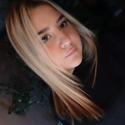 Profile Picture of Sarah (@sara_zagami) on Twitter