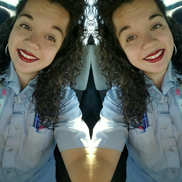 Profile Picture of Bella Samarron (@bellanumber22) on Poshmark