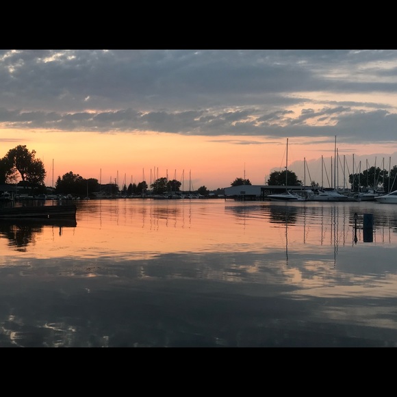 Profile Picture of Jeanette Bogdon (@jmb_mttop) on Poshmark