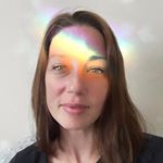 Profile Picture of Laura Hogan (@ellie_and_ada) on Instagram