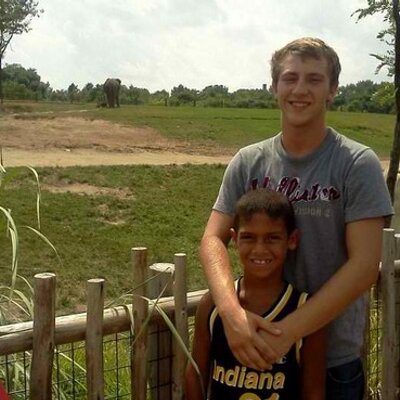 Profile Picture of Zach Miles (@Zachary_Glenn) on Twitter