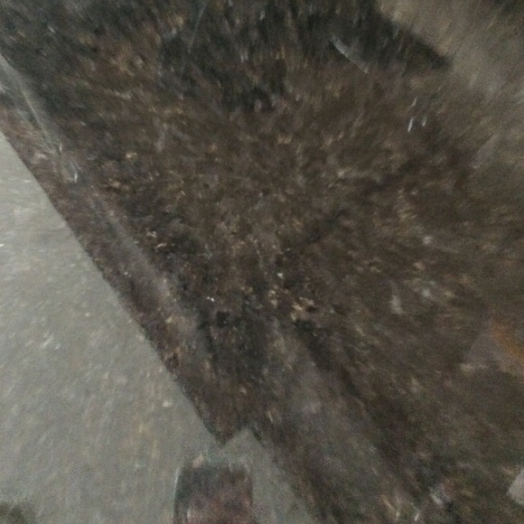 Profile Picture of Courtnry Bogden (@cc107686) on Poshmark