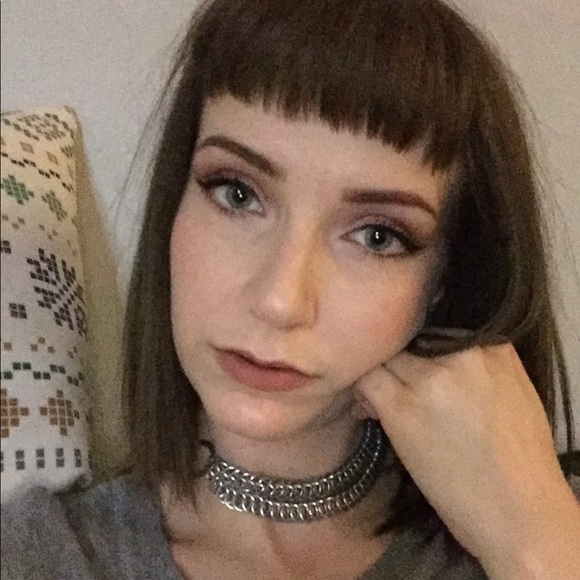 Profile Picture of Jade Cuthbert (@jadeacuthbert) on Poshmark
