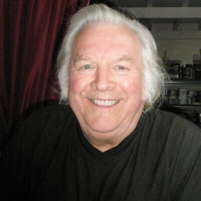 Profile Picture of Terence Lowe (@piraterryartist) on Twitter