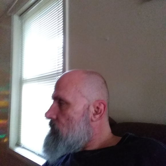 Profile Picture of Mike Boitnott (@mike_boitnott) on Poshmark
