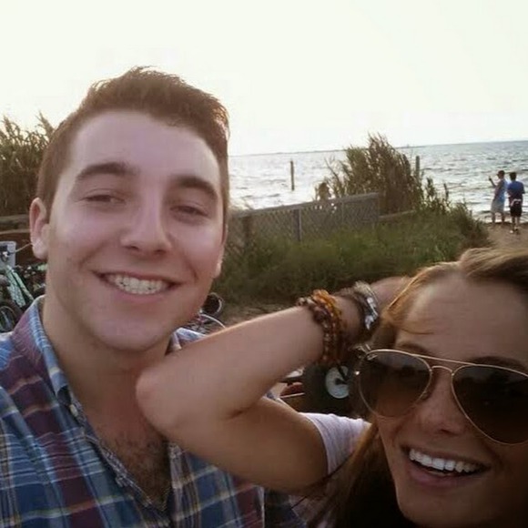 Profile Picture of Daniel Posner (@danielpsu) on Poshmark