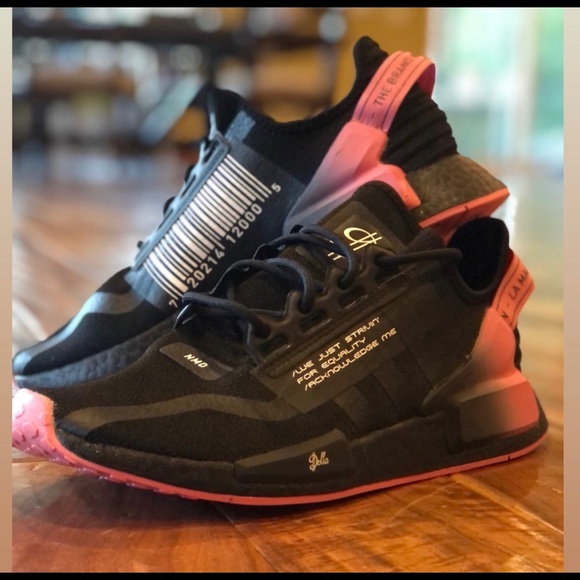 Profile Picture of George Freeman (@george_resells) on Poshmark