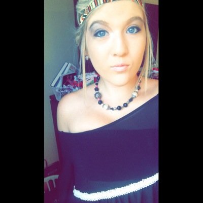Profile Picture of Julia Foreman (@forman_julia) on Twitter