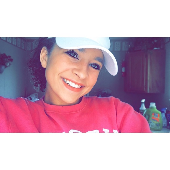 Profile Picture of Trinity Stodgell (@trinitykay02) on Poshmark