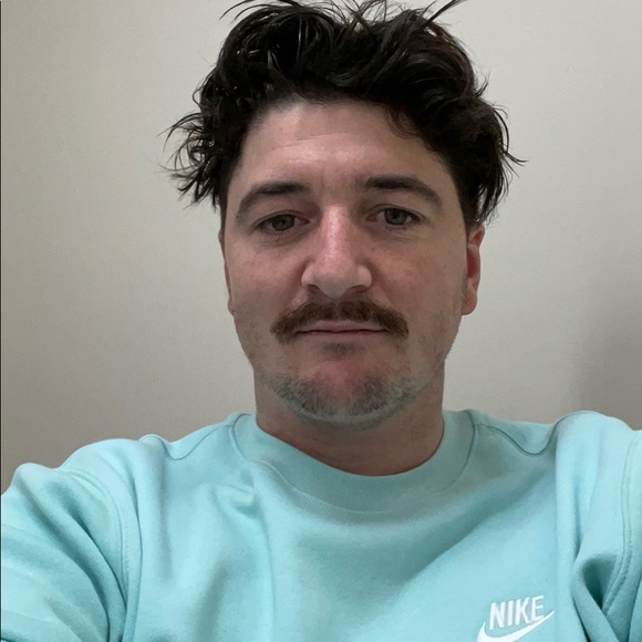 Daniel Salpietro - Poshmark Profile Picture of Daniel Salpietro (@danielsalpietro) on Poshmark