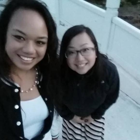 Profile Picture of Julia Bang (@julialay404) on Poshmark