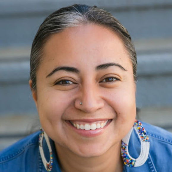 Profile Picture of Dinah Consuegra (@dinahconsuegra) on Poshmark