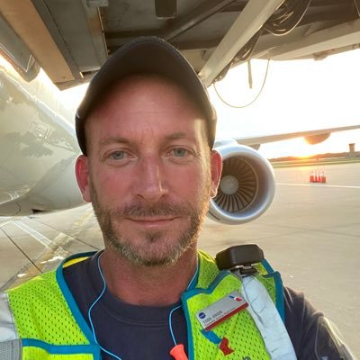 Profile Picture of Todd C. Jensen (@lanaiquetodd) on Twitter