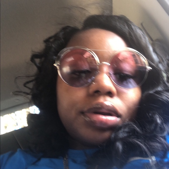 Profile Picture of Amberain Witherspoon (@spoonamber11) on Poshmark