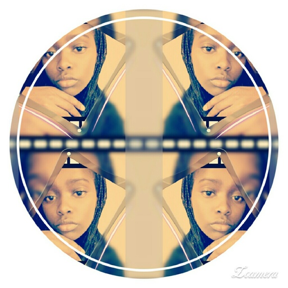 Profile Picture of Victoria Mutunga (@itzvicky) on Poshmark