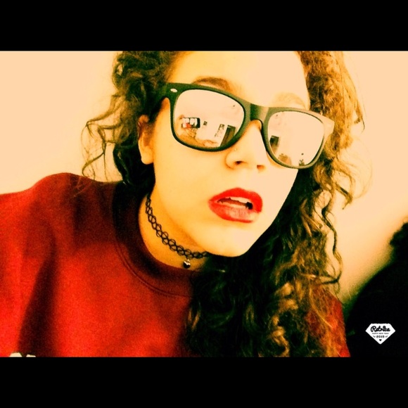 Profile Picture of Mykaela Dolby (@mykaela_hereee) on Poshmark