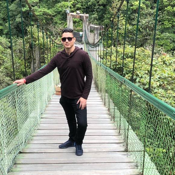 Profile Picture of Adrian Arguello (@adrianarguel559) on Poshmark