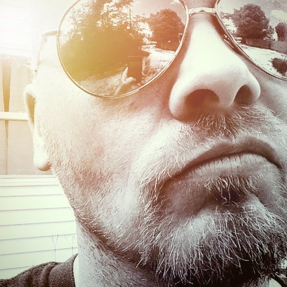 Profile Picture of Tracy Feyler (@tfeyler) on Poshmark