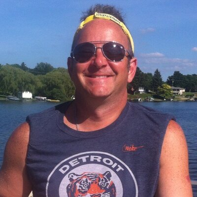 Profile Picture of John Wray (@wrayonalake) on Twitter