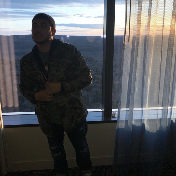 Profile Picture of Richard Flores (@rickyf1212) on Poshmark