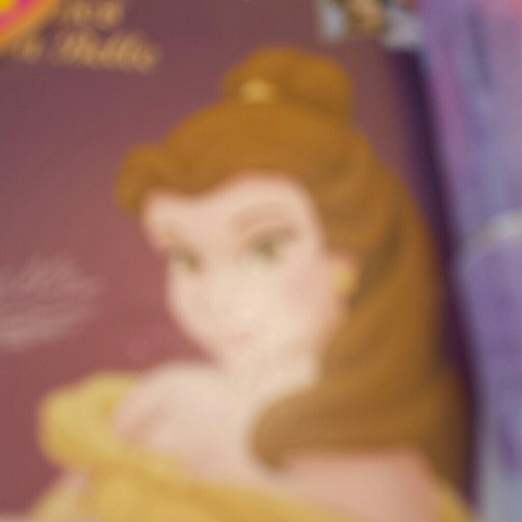 Profile Picture of Maryann Cardona (@mcardona312) on Poshmark